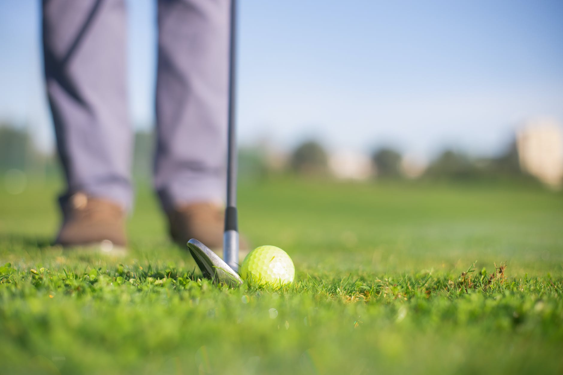Master Your Golf Game: Avoid Short-Sided Approach Shots